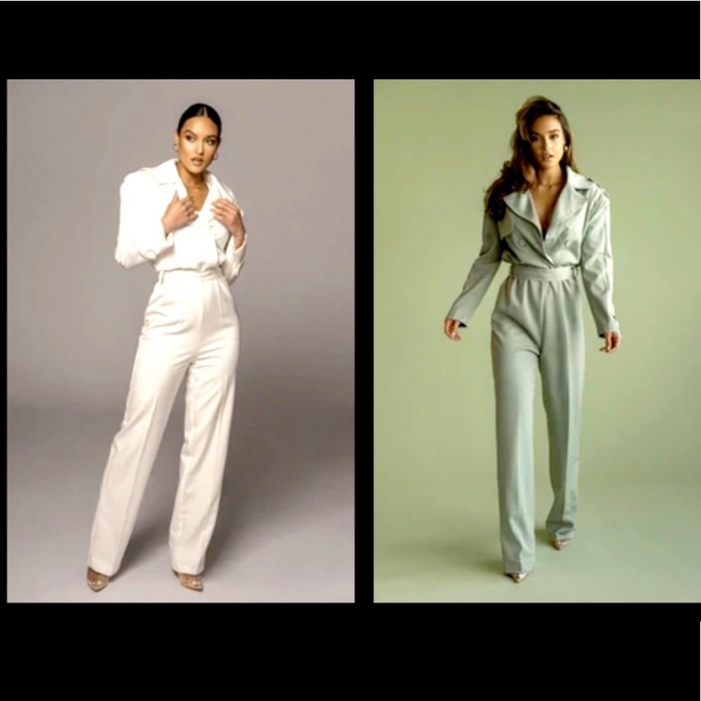 Size Small very nice material color Ivory